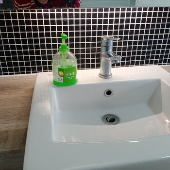 宜昌恋红酒的郎公寓酒店提供图片