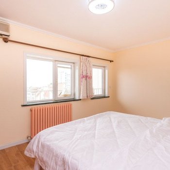 青岛石老人浴场三居室温馨家庭公寓（原石老人温馨家园家庭公寓）酒店提供图片