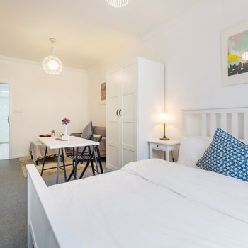 上海MFHOLE普通公寓(太原路分店)酒店提供图片