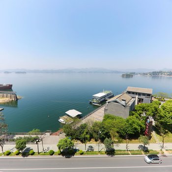 杭州余佩君公寓(千岛湖镇夜游码头分店)