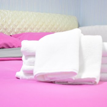 上海zlys民宿(中兴路分店)酒店提供图片