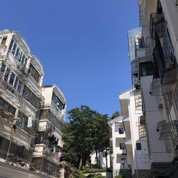杭州湖畔小荷居民宿