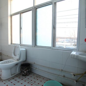 ���Ƹ۷�˧���ݾƵ��ṩͼƬ