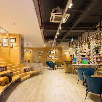 锦囊青年酒店(深圳华强店)