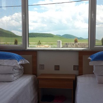赤峰乌兰布统八方来客度假村酒店提供图片