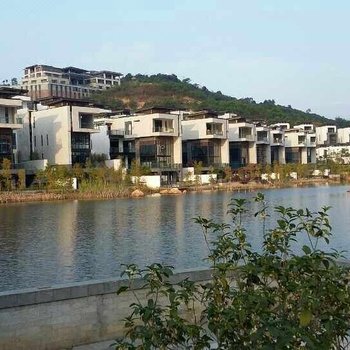 广州明月山溪公寓