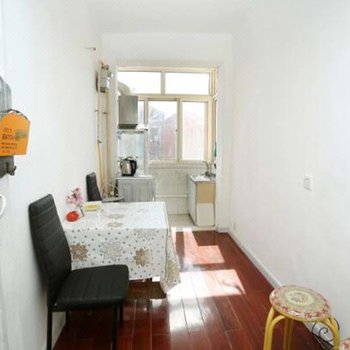 青岛樱花之上文艺小屋酒店提供图片