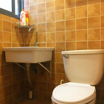 上海我住隔壁我姓王普通公寓(政立路分店)酒店提供图片