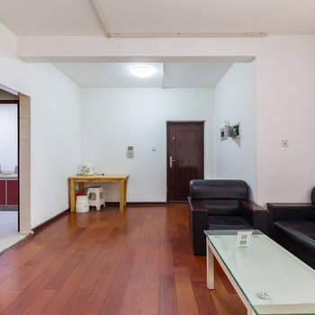 成都yanghongwei特色民宿(港华路徐独路口分店)酒店提供图片