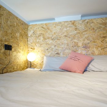 青岛Demo 一首未完的歌特色民宿(莱阳路分店)酒店提供图片