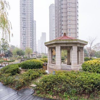 宜昌A梦民宿.左左