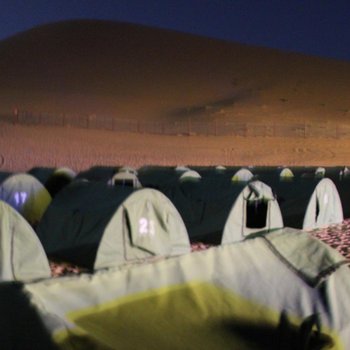 敦煌山行者国际沙漠露营基地酒店提供图片