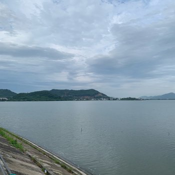 宁波鸣人度假别墅(启明路分店)酒店提供图片