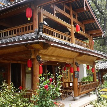 丽江红山客栈李哥(西山游路分店)