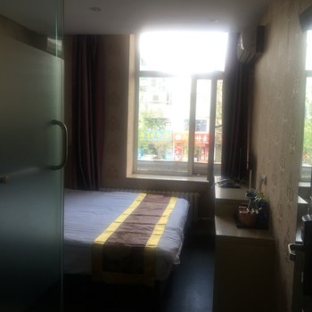 宜家快捷宾馆(哈尔滨名成花都店)