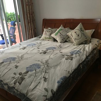 上海潮居社之家普通公寓(迁虹路店)酒店提供图片