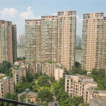 乐山闲暇时光精品公寓