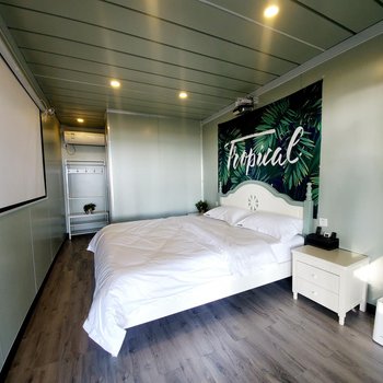 东兴拾光海岸客栈酒店提供图片