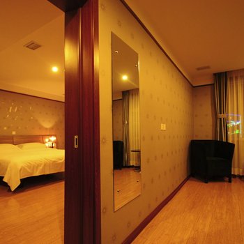 速8酒店(临江鸭绿江畔店)酒店提供图片