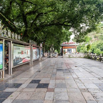 桂林兰·轩阁公寓(一音禅师艺术馆分店)