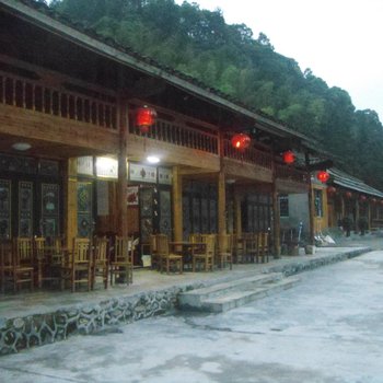 江口光头强山庄