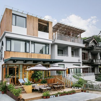 杭州陇上山居璞玉客栈