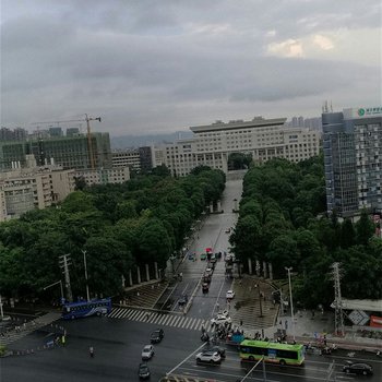 南宁广西大学店时代天骄时代公寓(明秀大学路口分店)