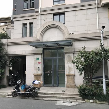 上海田家温馨舒适民宿