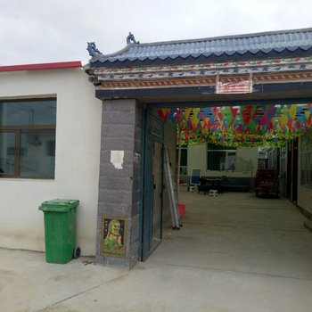 乌兰新颖客栈