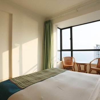 三亚旅家度假公寓(风华海月店)