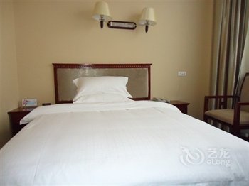 嘉鱼利民旅馆酒店提供图片