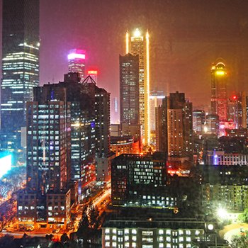 南京月色风尚主题酒店(珠江路地铁站君临国际店)图片0