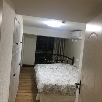 杭州到位only民宿(钱江一路分店)