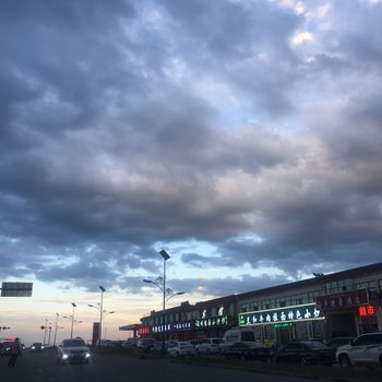海南生而为人公寓酒店提供图片
