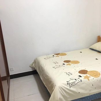 上海爱莲居舍复式(竹盈路店)