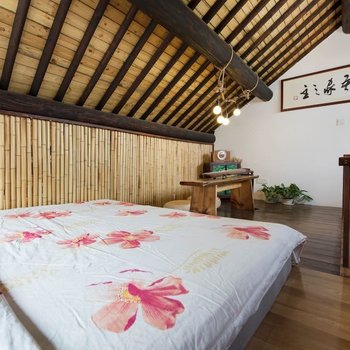 上海我们·1984(乐园附近的创意民宿)复式酒店提供图片