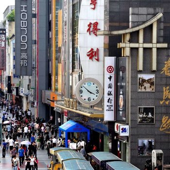 成都大洋小镇复式(王家塘街店)酒店提供图片