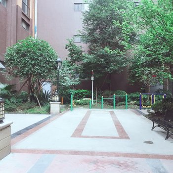 成都燕儿飞没公寓