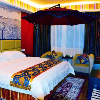 西藏林芝天宇藏秘主题酒店酒店提供图片