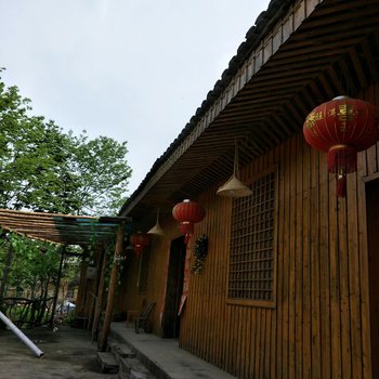 张家界武陵源老屋客栈