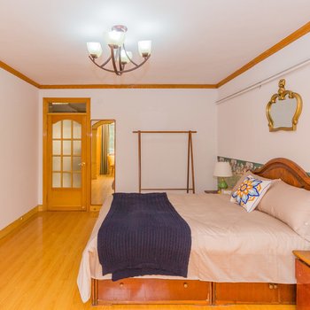 青岛海边的家啤酒城地铁100米宽敞大三居普通公寓酒店提供图片