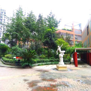 重庆解放碑安静小区家居2房普通公寓酒店提供图片