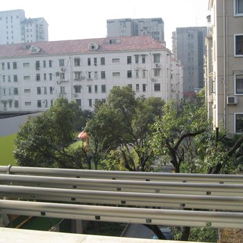 上海温迪温馨公寓复旦大学店