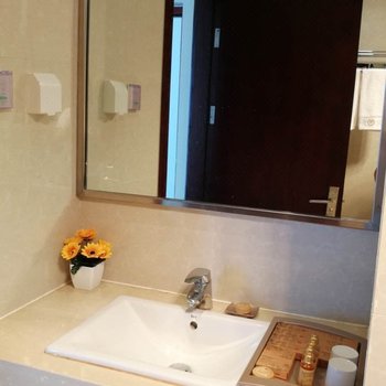 葫芦岛东戴河观沧海公寓(中央路分店)酒店提供图片