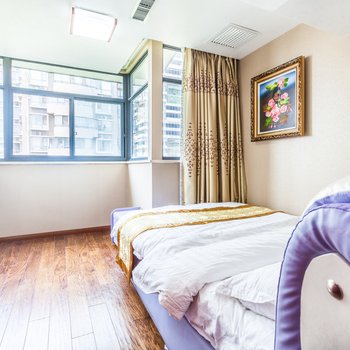 西安阁楼上的月光公寓(雁引路分店)酒店提供图片