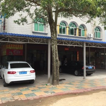 东兴金湾酒店酒店提供图片