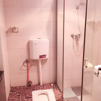 重庆解放碑日月光轻轨旁公寓酒店提供图片