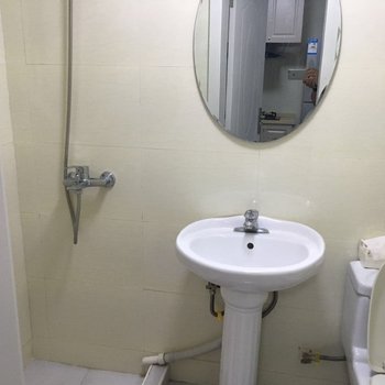 上海世纪大道地铁站公寓