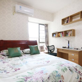 广州呼呼May特色民宿(路路通车行分店)酒店提供图片