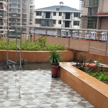 凤凰金辉民宿酒店提供图片
